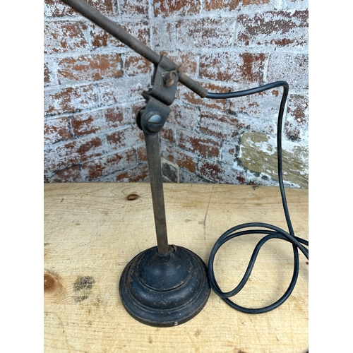 386 - Singer Industrial Bench Work Lamp