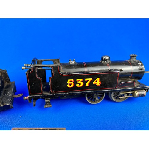 69 - Three Assorted Clockwork Train Engines, mixed makers & Three Tinplate Tenders