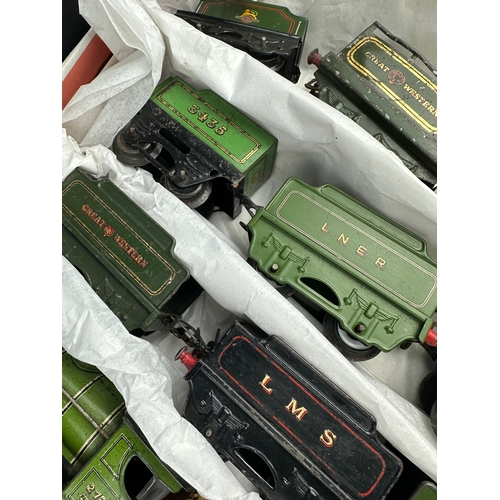 71 - Box of Model Trains, Engines & Tenders mostly Hornby