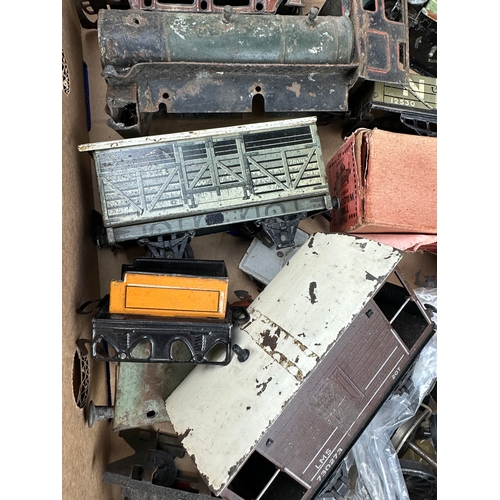 75 - Box of Assorted Tinplate Model Train Carriages etc.