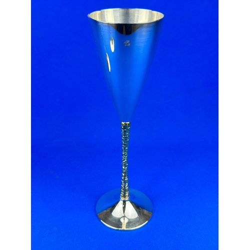 27 - Hallmarked Silver, Stuart Devlin (1931-2018), An Elizabeth II Parcel-Gilt Champagne Flute, Conical B... 