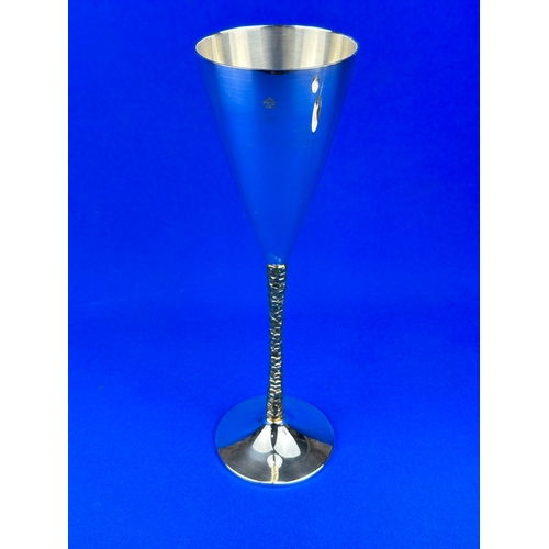 29 - Hallmarked Silver, Stuart Devlin (1931-2018), An Elizabeth II Parcel-Gilt Champagne Flute, Conical B... 