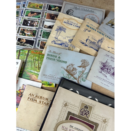 118 - Large Quantity of Cigarette & Tea Cards in Albums