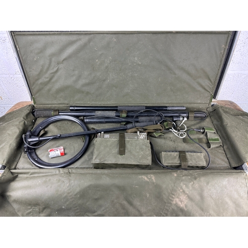 127 - Military Interest: British Army MD2000 Bomb Disposal and Personnel Metal Detector with 2 Battery Pac... 