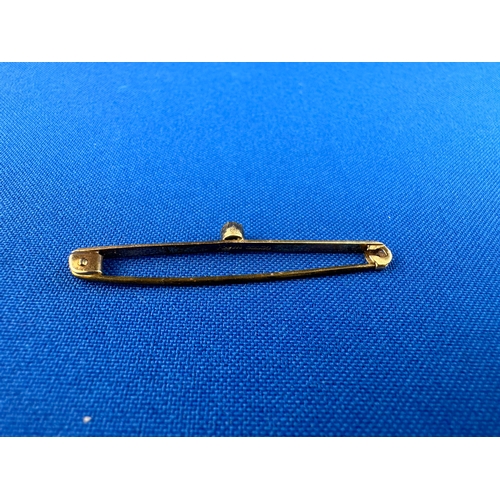 60 - 9ct Gold Bar Brooch set with Small Old Cut Diamond 1.37g gross.