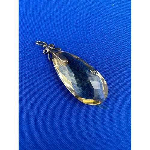 30 - Large Citrine Pendant with 9ct Gold