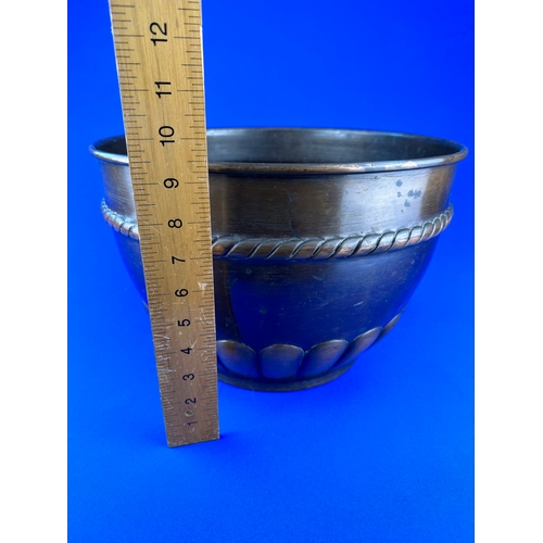 215 - Large Copper Arts & Crafts Style Pot