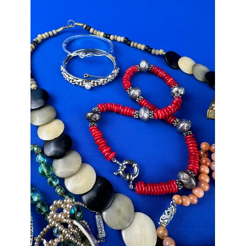 78 - Vintage Necklaces & other Costume Jewellery