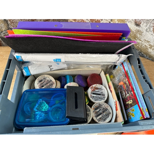 474 - Box of Art & Craft Equipment