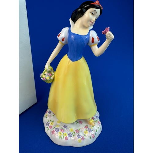 259 - Royal Doulton Walt Disney Showcase Snow White Figurine with box & COA