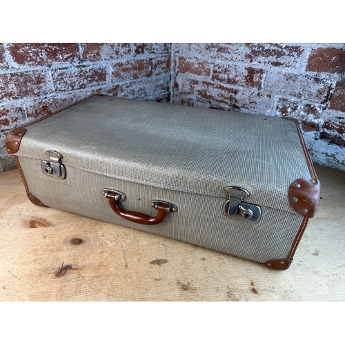 106 - Vintage Suitcase with keys