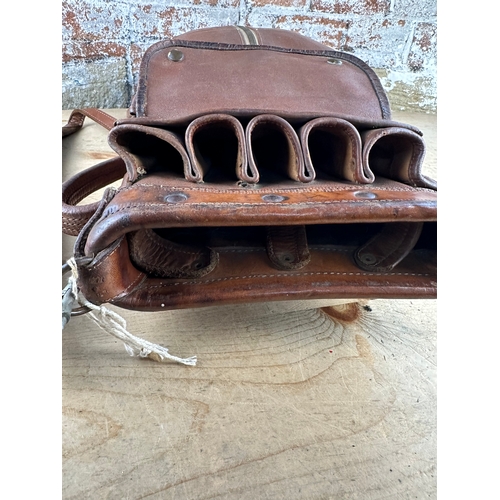 139 - Vintage Slazenger Bobby Locke Leather Golf Bag - lovely example