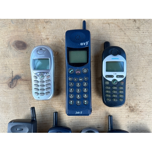 413 - Collection of Late 90's, Early 2000's Mobile Phones