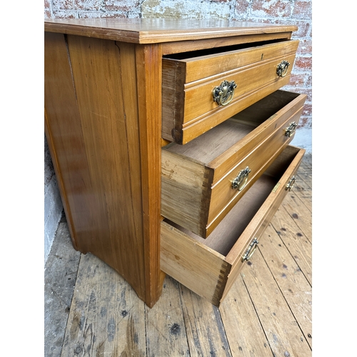 543 - Quality Vintage Pine Chest of Drawers.