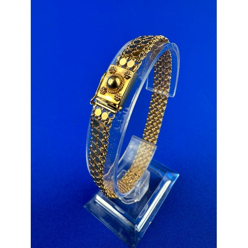 69 - 19.2ct 800 Gold Bracelet (Portugal) 18.42g