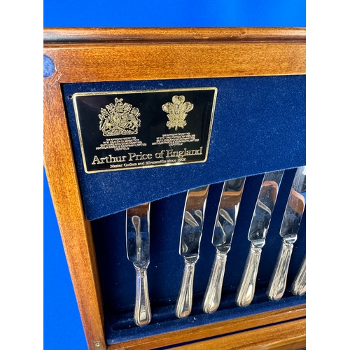 256 - Arthur Price Cutlery Canteen