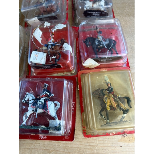 122 - Quantity of Mounted Del Prado Figures, 16 boxed some loose