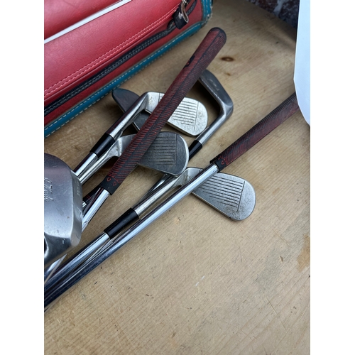 135 - Quantity of Vintage Golfing Equipment