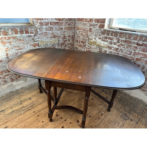 407 - Gateleg Table