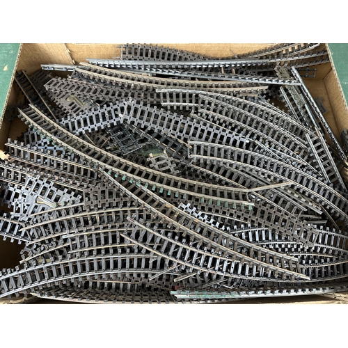 117 - Quantity of Triang OO Gauge Train Track