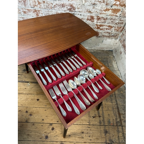 281 - Mid Century Coffee Table Cutlery Canteen with Vinners Flatware