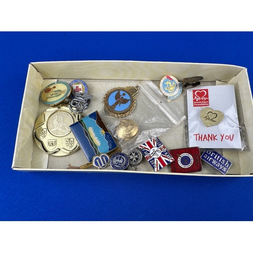 151 - Tray of Badges including Boy Scouts