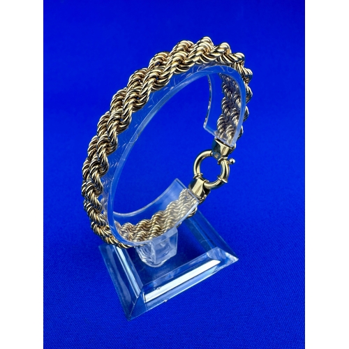 32 - 9ct Gold Double Rope Link Bracelet 13.2g, 19cm.