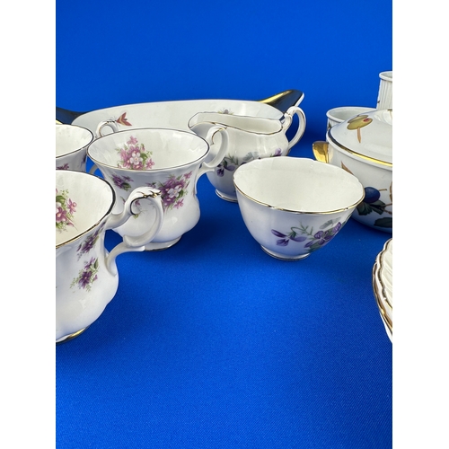 272 - Group of Collectable Ceramics including Royal Albert, Addeerley, Hammersley & Royal Worcester Evesha... 