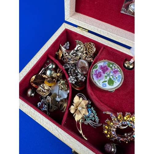 213 - Vintage Musical Jewellery Box & Brooches