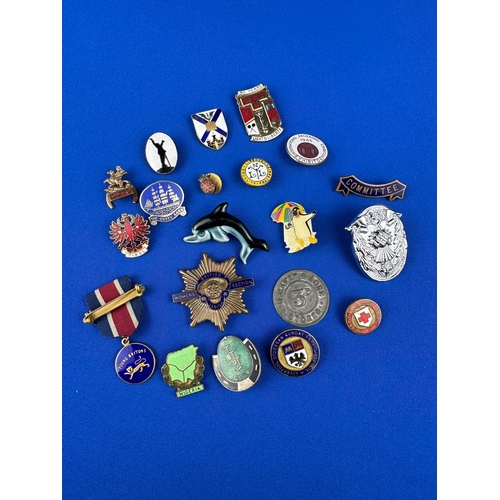 176 - Quantity of Pin Badges including a Token & Medal