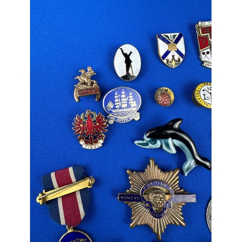 176 - Quantity of Pin Badges including a Token & Medal