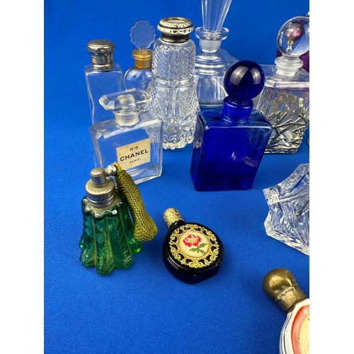 195 - Large Quantity of Scent & Vintage Perfume Bottles