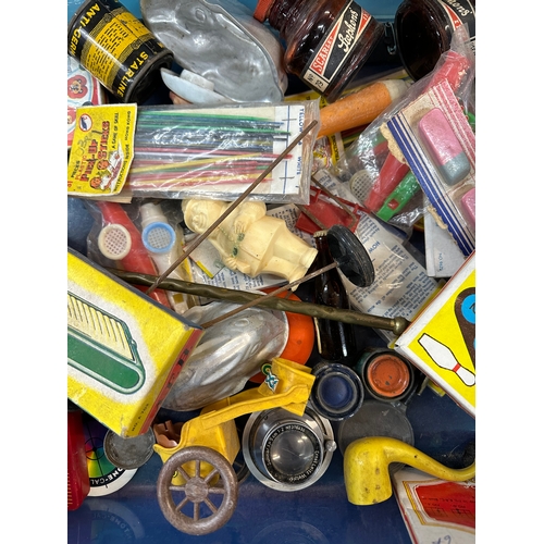 102 - Mixed box of Vintage Toys, Puzzles Childrens items etc.