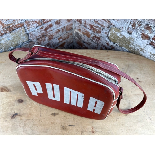 200 - Vintage Puma Sports Bag