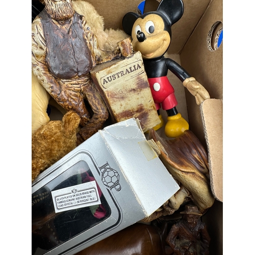 452 - Mixed Box of Collectables