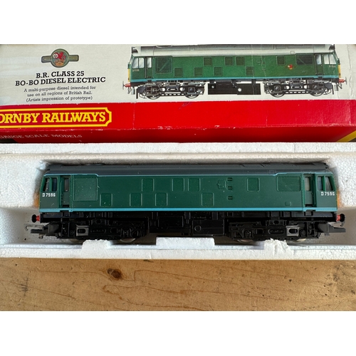 172 - Hornby 00 Gauge B.R. Class 25 Bo-Bo Diesel Electric Model Train