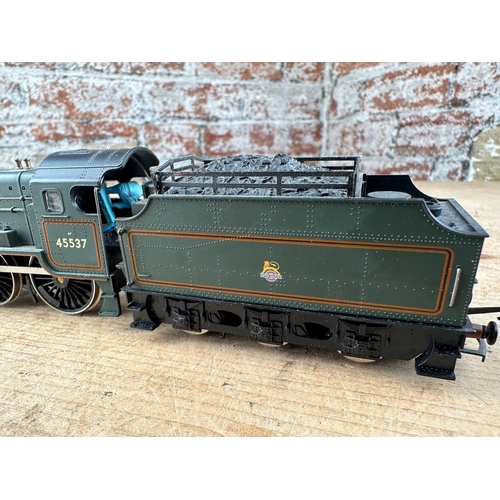 181 - Hornby 00 Gauge Patriot Class 45537 - Private E.Sykes V.C. Model Train