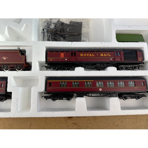 183 - Hornby 00 Gauge City of Nottingham Night Mail Express