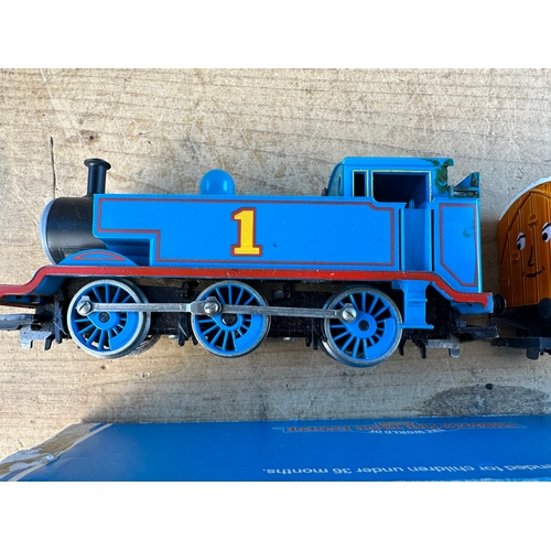 190 - Hornby 00 Gauge Thomas The Tank Engine & Percy Model Trains