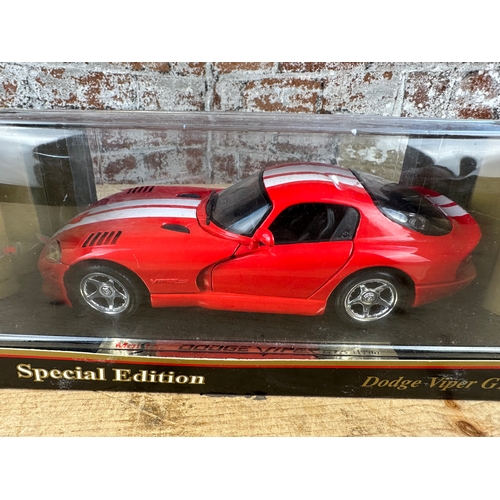 140 - Maisto Special Edition Dodge Viper GTS 1:18 Scale Diecast Model.