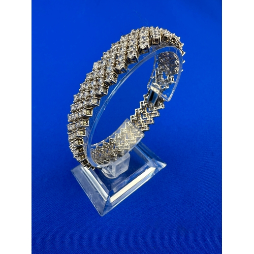 39 - 925 Silver & Diamante Bracelet 18cm long.