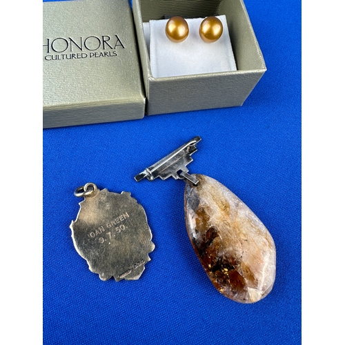 44 - Raw Citrine Brooch, Honora Pearl Earrings & Vintage Silver Dance Badge