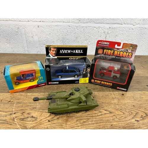 93 - Corgi Die Cast Cars inc. 007 Renault 11 abd Dinky Toys Chieftain Tank