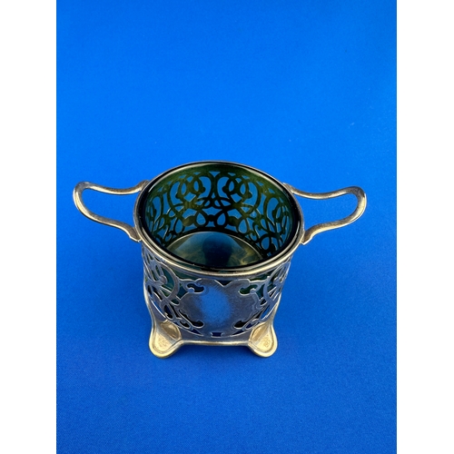 37 - Hallmarked Silver Sugar Bowl with Green Glass Insert. Birmingham 1902 82g