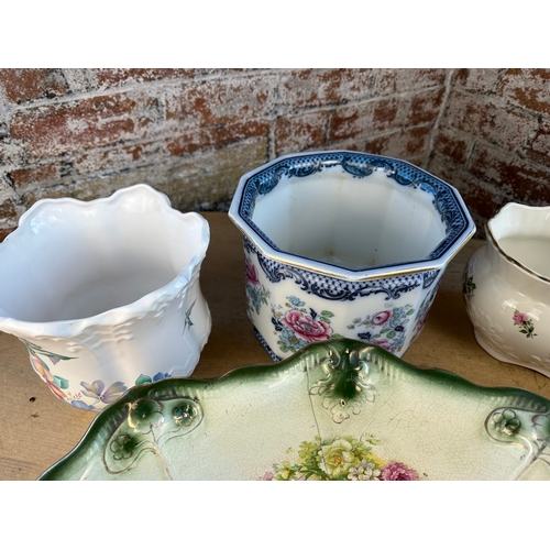 458 - Jardiners, Planters & Washbowl