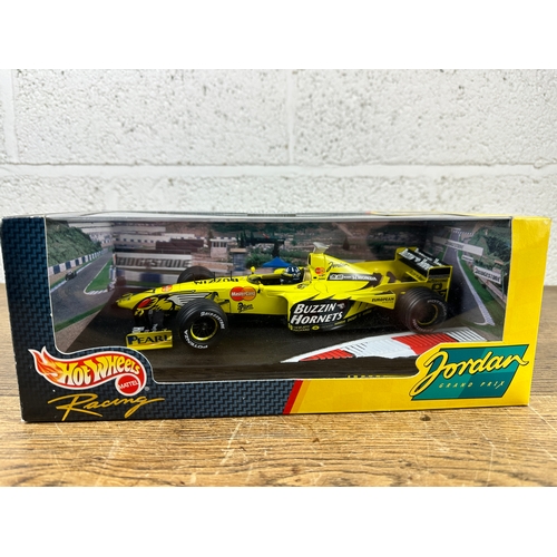 91 - Mattel HotWheels Racing 1:18 Scale Daman Hill Jordan 199 Formuala 1