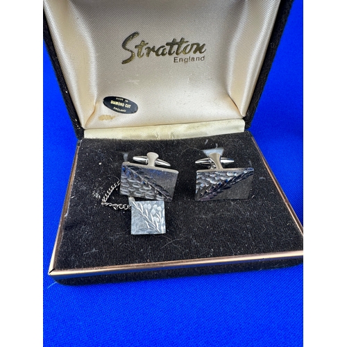 80 - Gents Cufflinks & Money Clip