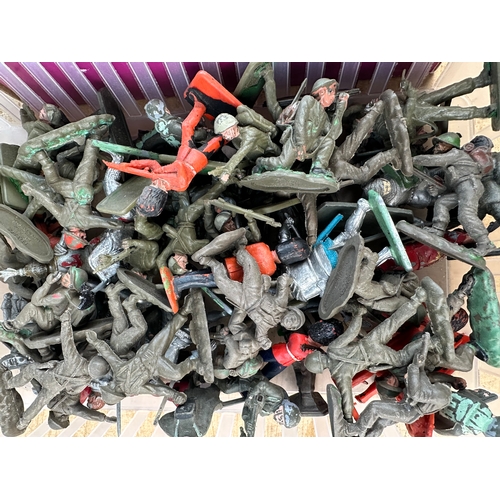 196 - Vintage Toy Soldier Figures in Plastic & Lead by Various Makers