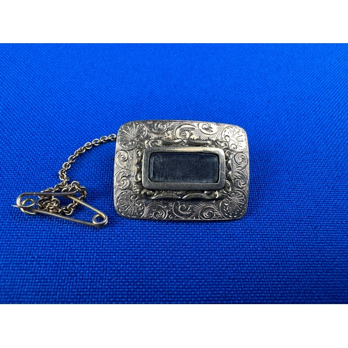 23 - Victorian Mourning Brooch