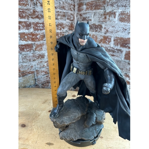 136 - Batman, Batman V Superman : Dawn of Justice Sideshow Premium Format Figure Limited Edition 255/500 -... 